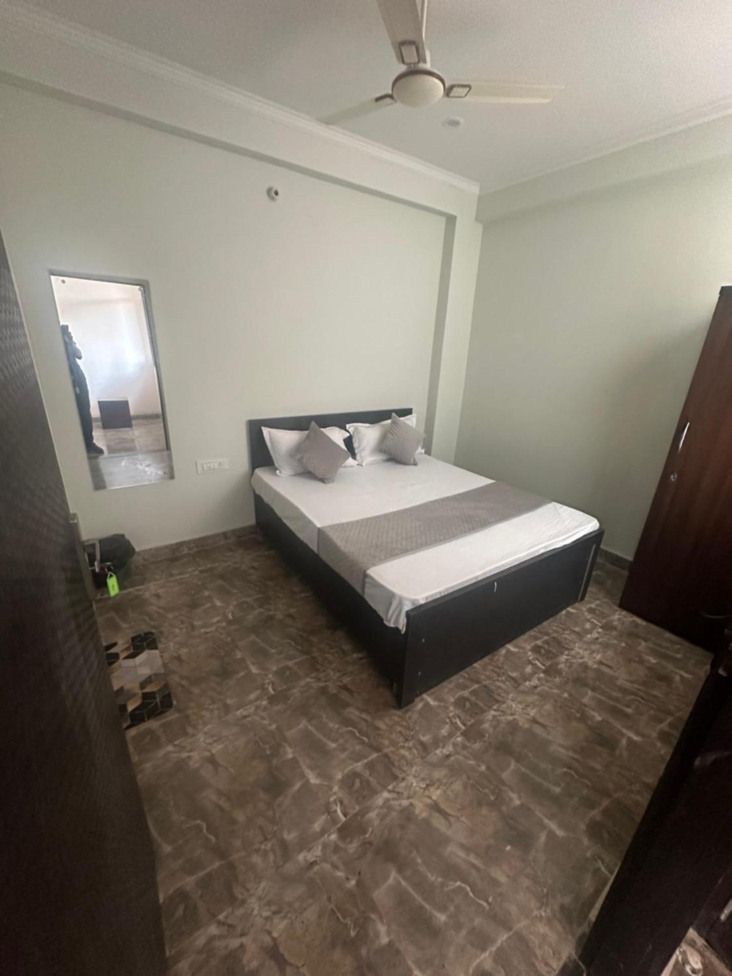 Hotel Sunrise Palace Jaipur Ngoại thất bức ảnh